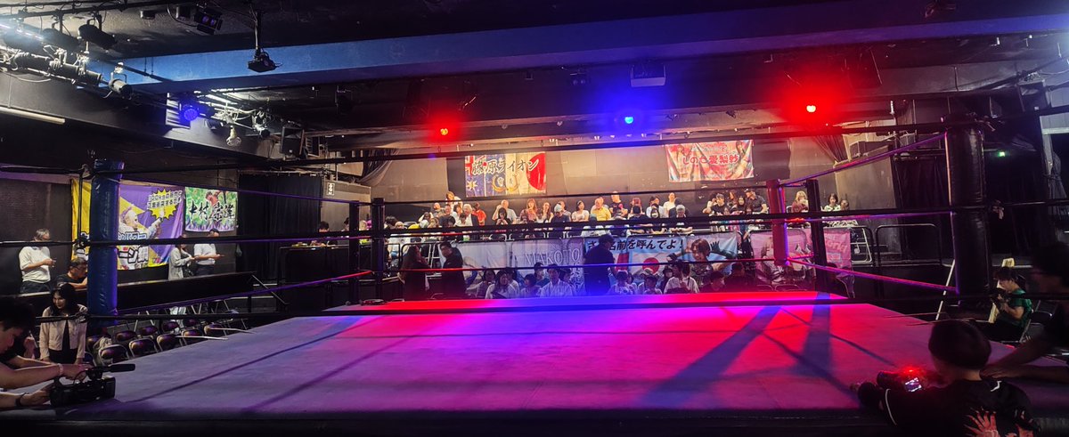 mangetu1020yt's tweet image. 今日は飛鳥プロレスに来ました
しのせ愛梨紗選手にチケットの取り置きをお願いしましたらカウンター席の真ん中でした😊
良い席をありがとうございました🙇

#しのせ愛梨紗
#飛鳥プロレス