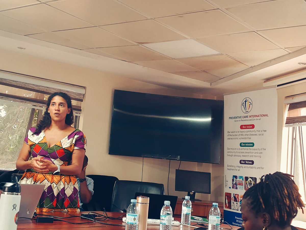 preventivecare4's tweet image. Jessica from @HIVpxresearch sharing the complexities of HIV cure research, framed through the lens of scientific advancement, systems of care, and advocacy especially in resource limited settings at the HIV cure research stakeholders meeting .#HIVcureresearch #HIVcure