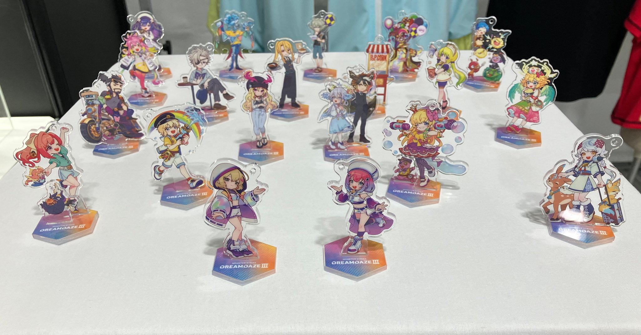 モンストドリームデイズ3　スーパービックガチャ　ミニフィギュア　ネオ モンストグッズ宣伝部 on X: 
