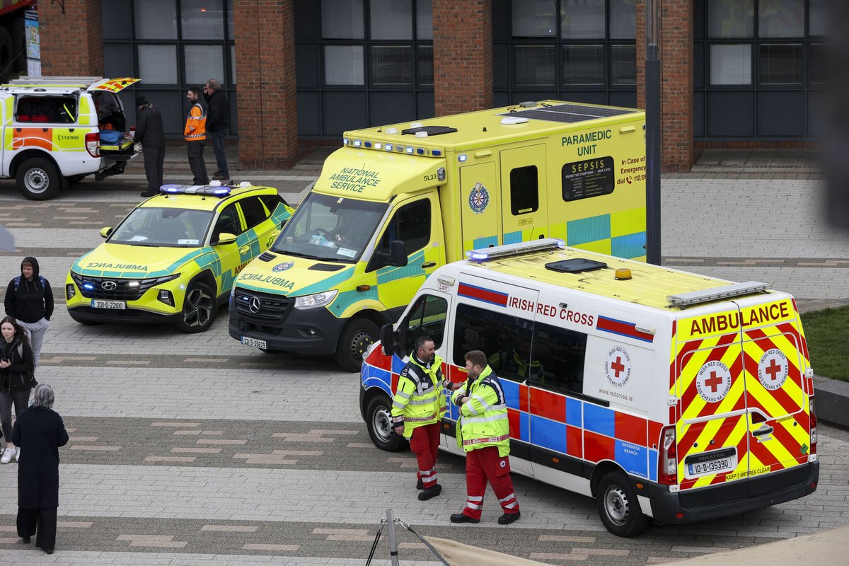 dcucomputing's tweet image. What if traffic lights could clear the way for ambulances in real time?🚦
A new @RTEBrainstorm article highlights Dr Sunder Ali Khowaja's research on how Ireland's Enhanced Traffic Management System could transform emergency response & save lives.
Read: rte.ie/brainstorm/202…