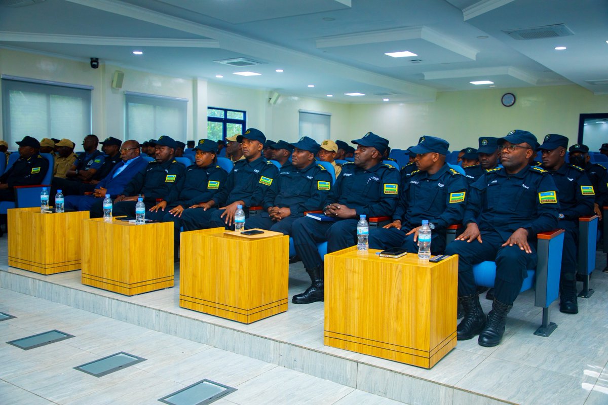 Rwandapolice's tweet image. Today,

Deputy Inspector General of Police in Charge of Administration and Personnel, DCG Jeanne Chantal Ujeneza, officiated the pass-out ceremony of the Police Junior Command and Staff Course, Intake 12/25, at National Police College in Musanze District.

Forty-five participants…