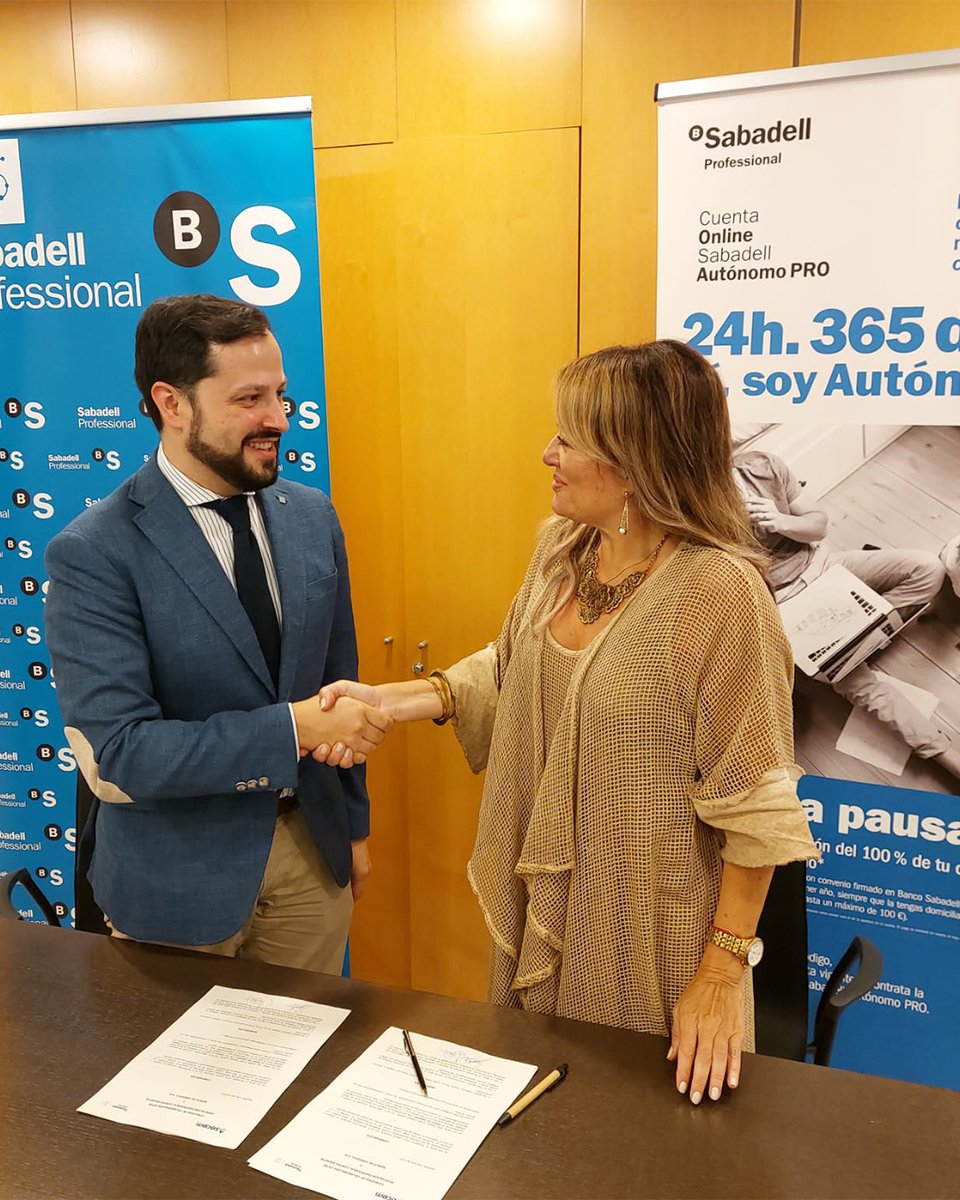 ASECEM1's tweet photo. #Colaboraciones | ASECEM firma un convenio con Banco Sabadell Professional para ofrecer a sus socios:
💳 TPVs a medida
🏦 Bonificaciones bancarias
💰 Financiación flexible
📲 Banca electrónica accesible
Un impulso a la eficiencia financiera.
#ASECEM #ConvenioASECEM #BancoSabadell https://t.co/QDRIEISml7