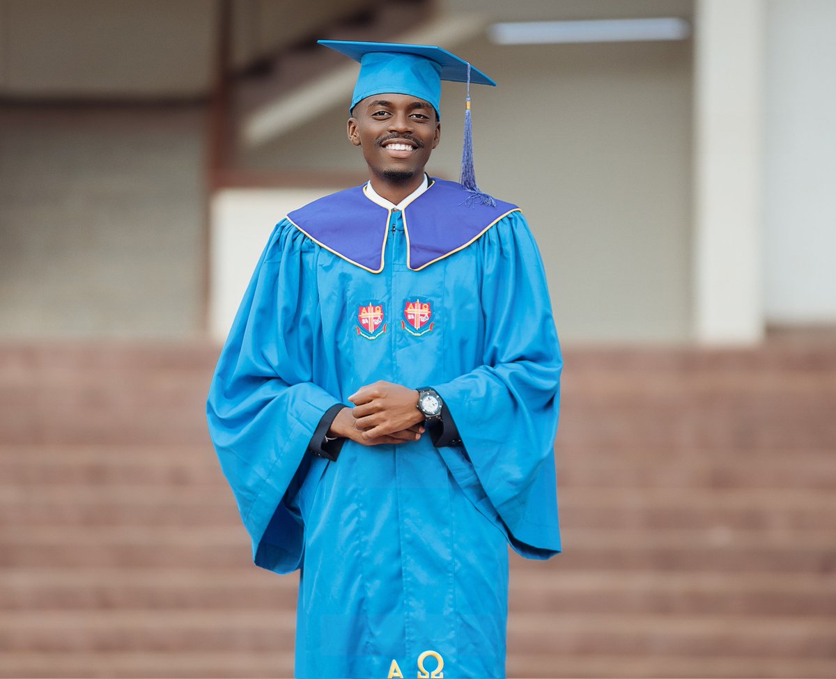MujuniElly4's tweet photo. A classic Bachelor of Laws (honors). This has God all over it. 

It all goes back to my hard work with moral, financial and academic support from Family and Friends.

#LLB https://t.co/HyLXUmVqtX