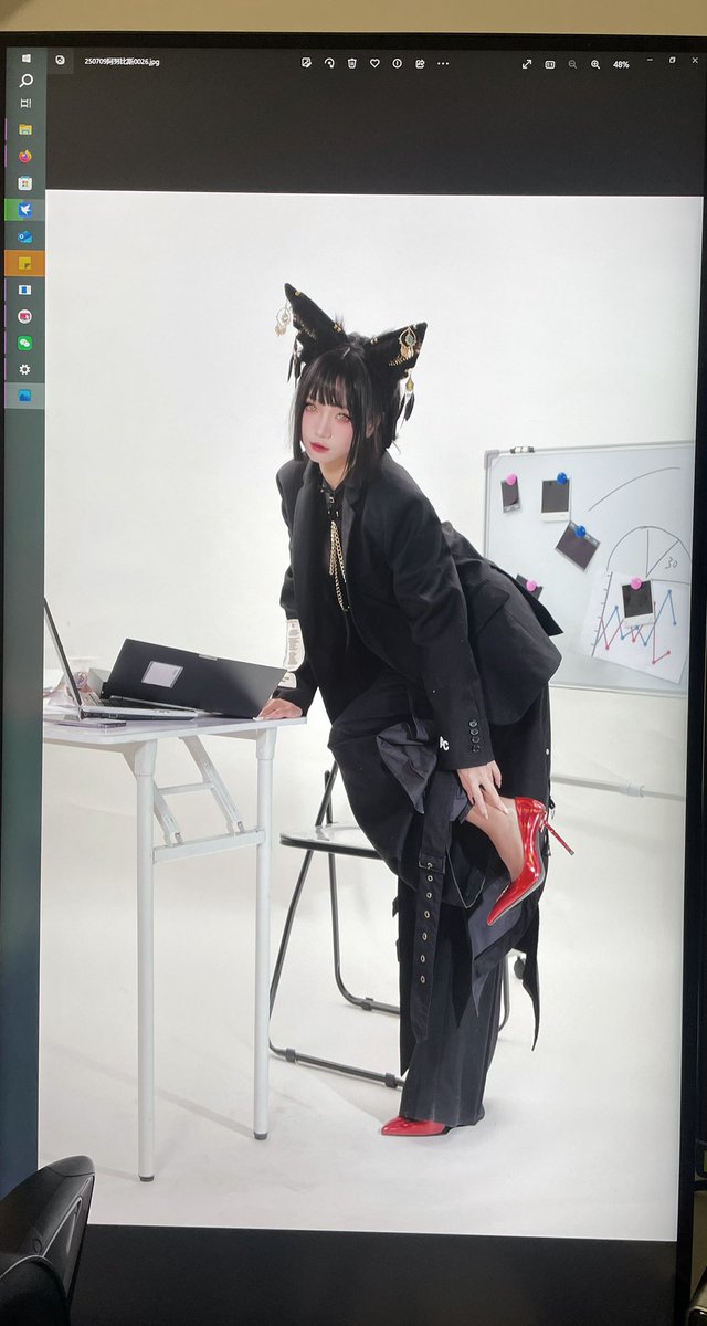 阿努比斯打工 快的话这个月发

阿努比斯🩱：<a href="/bololi_shop/">BOLOLI</a> 
🧦：<a href="/Cachito_tw/">Cachito</a> 

#Anubis #褲里丝 #裤里丝