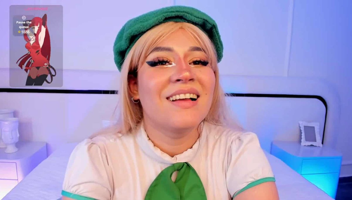 Sexy Fandom: Bleydi_46 Has Some Sweet Treats To Serve sexyfandom.com/archives/2025/…