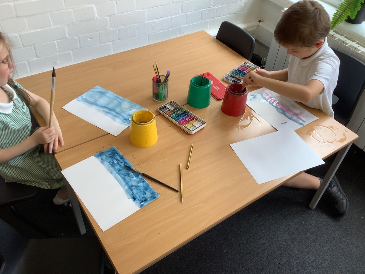 🌟 Elm Class have finished the second part of their collage project — adding beautiful watercolour skies! 🎨☁️ Amazing creativity on display! #ArtInAction #CreativeClassroom