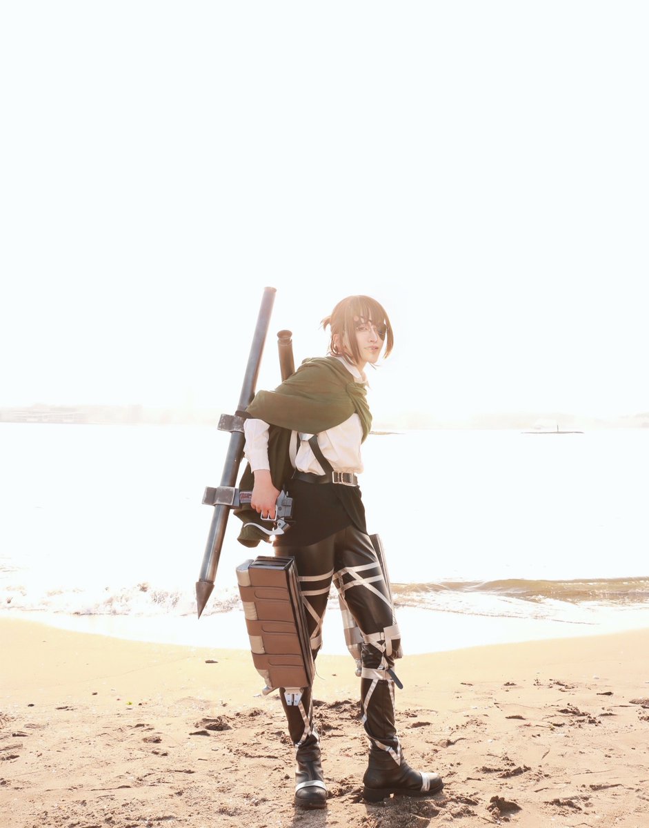 《 cosplay / ｺｽﾌﾟﾚ 》
進撃の巨人 AOT
Hans Zoe 
ハンジ ･ ゾエ  

　　　" 見ているよ "

photo : katoken