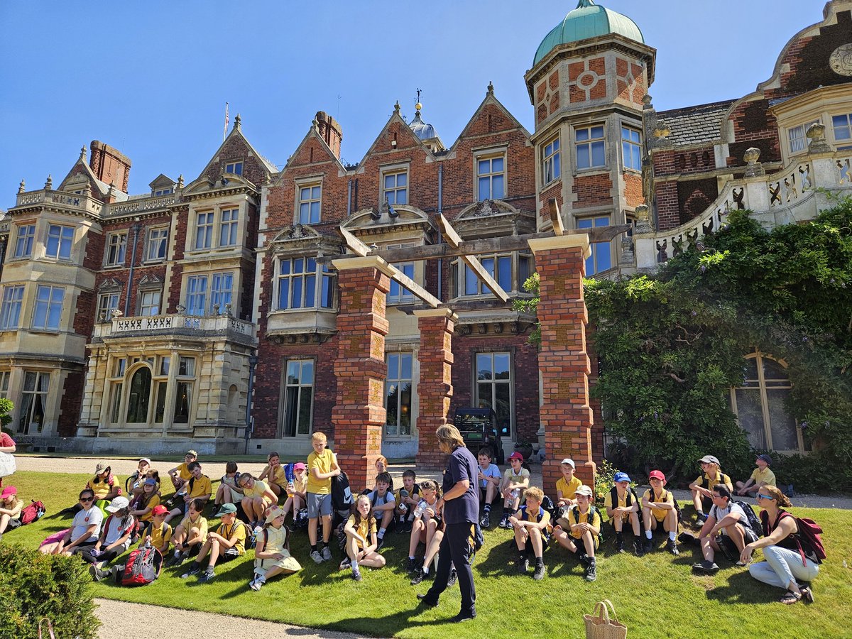 KS2 are enjoying the gardens at Sandringham