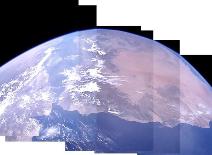 MENSUR (@sgmensur) on Twitter photo Une image qui parle au monde entier… et vient de Djibouti ! 
En mars 2025, le satellite DJIBOUTI-1B a capturé cette mosaïque exceptionnelle de la Terre, dévoilant avec finesse le désert d’Arabie, les reliefs du Moyen-Orient, ainsi que l'entrée de la Mer Rouge et l'Ocean Indien. Une image qui parle au monde entier… et vient de Djibouti ! 
En mars 2025, le satellite DJIBOUTI-1B a capturé cette mosaïque exceptionnelle de la Terre, dévoilant avec finesse le désert d’Arabie, les reliefs du Moyen-Orient, ainsi que l'entrée de la Mer Rouge et l'Ocean Indien.