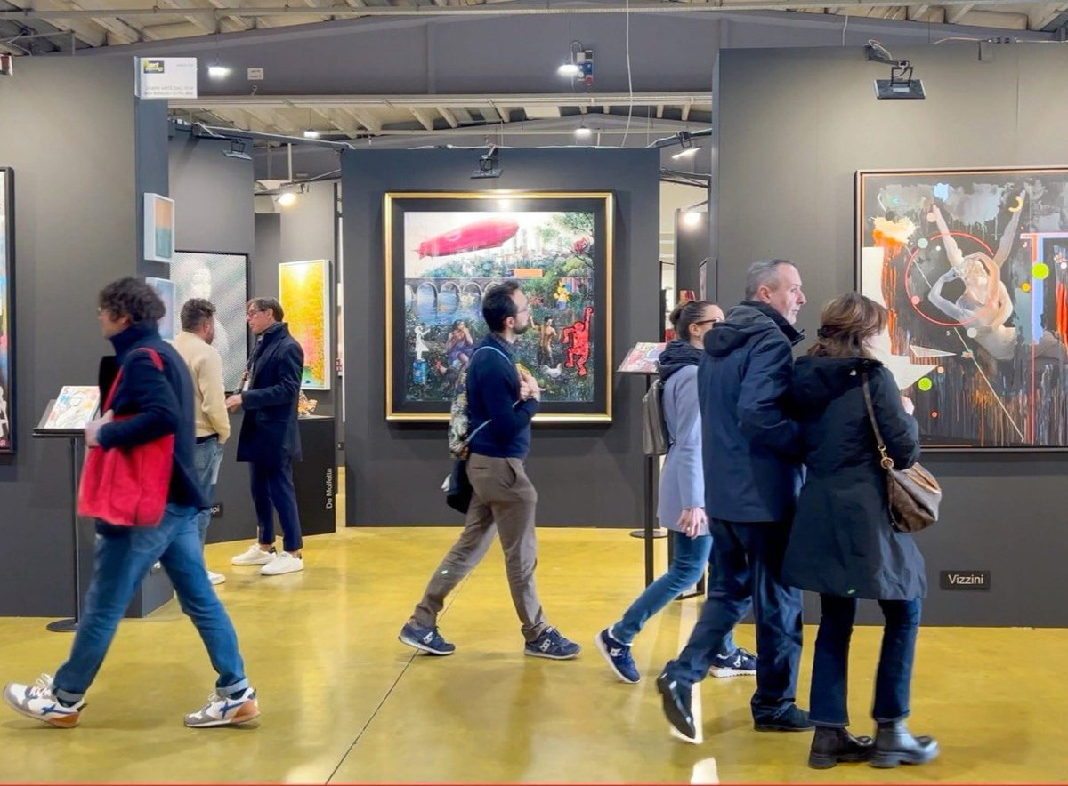 Finally the Italian art scene is about to get a major boost.
Lower VAT, bigger opportunities for collectors and galleries