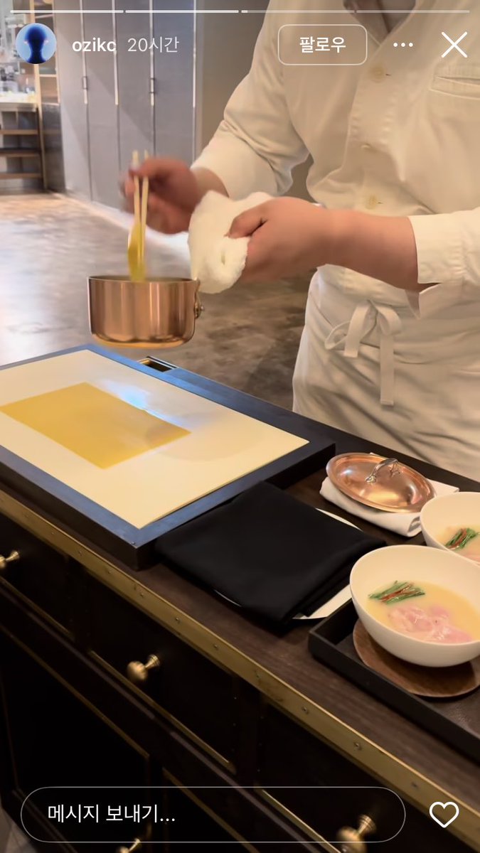 연예인 걱정 하는 거 아니라는 말 진짜 맞말이다....
혁이 밥은 머것으려나.,
하고 있는 와중에도 그 혁이는 한끼에 50만원치 먹죠 ㅋㅋ