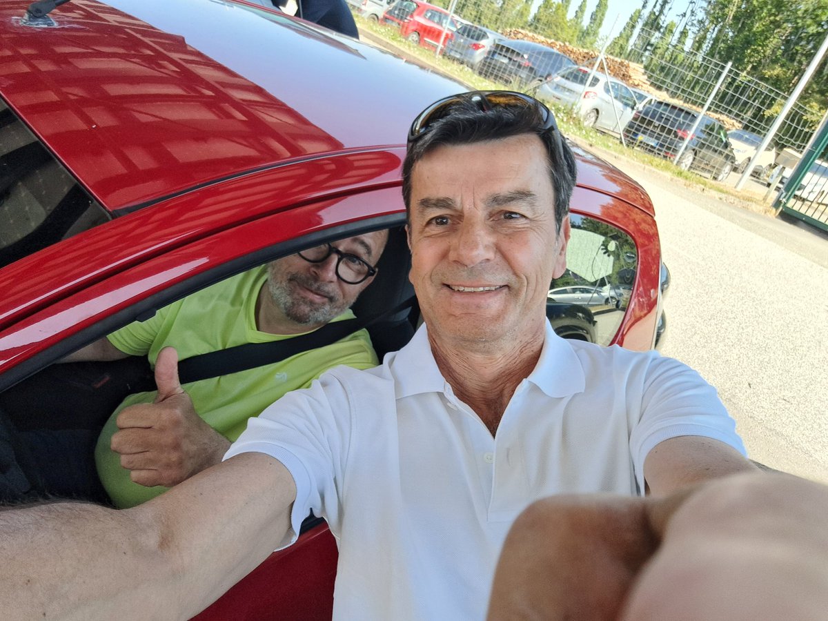 Cécil ( sans E c est un homme comme vous l avez remarqué... comme Cecil B. Deux mille...)  est le 1er gagnant de ce vendredi 11 juillet sur l'aire des Sarthe-Sarge le Mans. #jouezlasecurite 
<a href="/MobiliteClubFR/">Mobilité Club France</a> 
<a href="/Radio1077/">Radio VINCI Autoroutes</a> 
<a href="/VINCIAutoroutes/">VINCI Autoroutes</a>