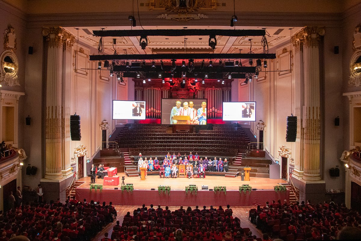 EdinburghNapier's tweet image. 📸 | Our wonderful @EdNapierSCEBE Class of 2025 summer graduation ceremony is officially underway!

Have a wonderful day - you deserve it and more!

#ENUGrads | #MustBeNapier