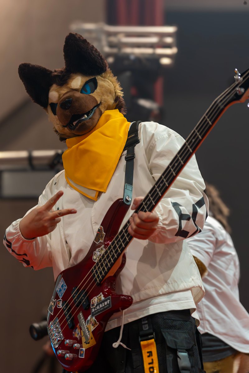 新しいメンバーていう噂...

（？