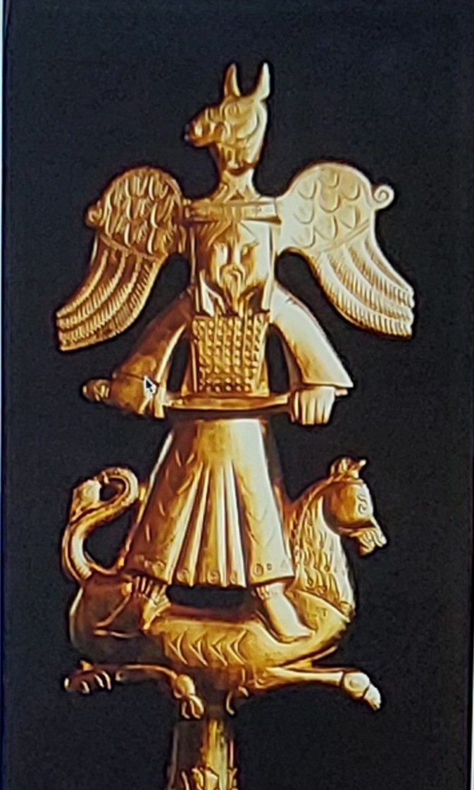 We celebrete him: Atilla, the birthday of the great king of the  Huns- Hungarians.
Sculptor: Tibor Szervátiusz
Ünnepeljük ma Atillának a nagy  hun- magyar királyunknak a születésnapját.
Szervátiusz Tibor alkotása.