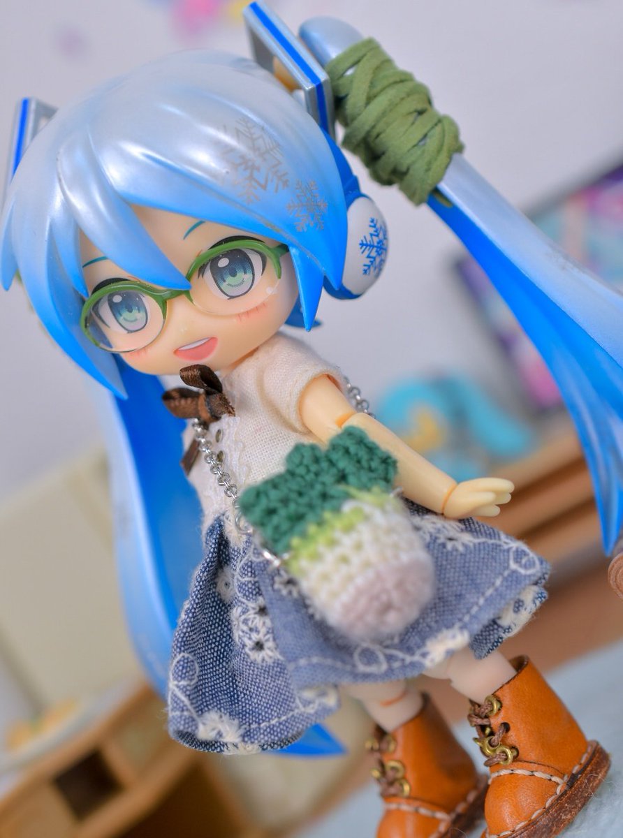 #深夜の初音ミク撮影60分一本勝負
7/11【デザイン】ふらいんぐ既出

ネギのポシェットだって！！
素敵なデザインだよね♪