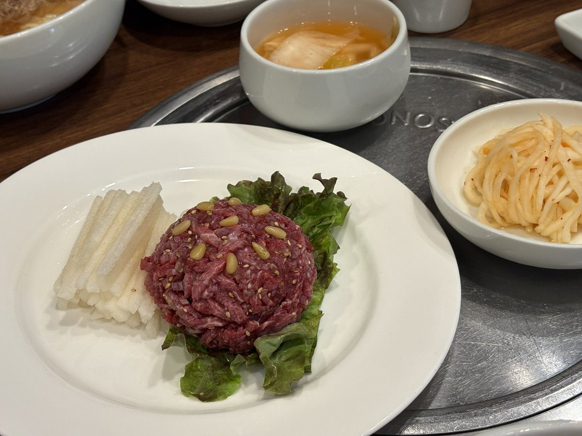 저녁은 108팀의 번뇌같은 대기를 기다려 우래옥먹음(카페에서 시원하게 기다렸어)