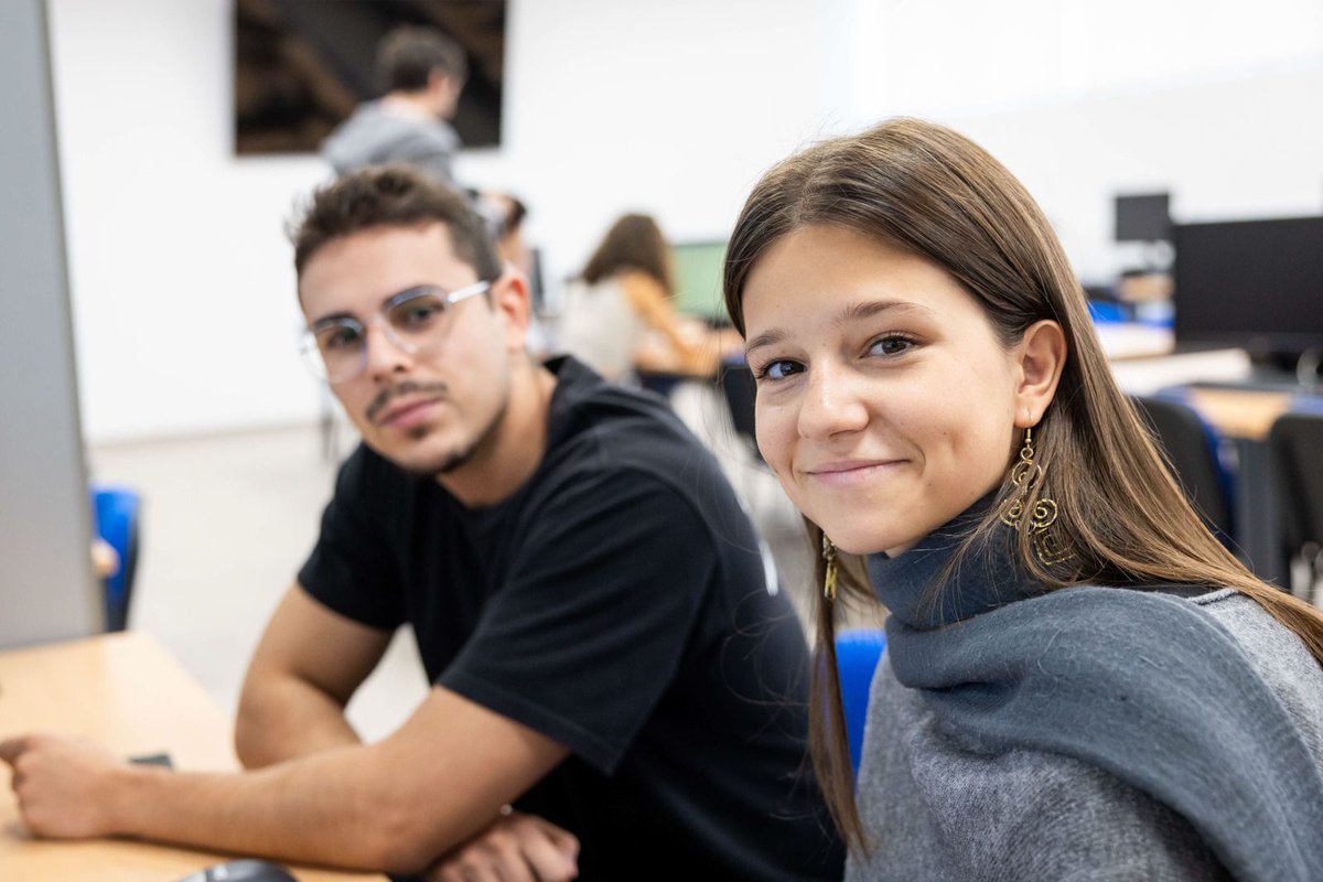 Universidad Politécnica de Madrid (@la_upm) on Twitter photo 📢¡Un 21% más de estudiantes elige la #UPM como primera opción! No podemos estar más orgullosos de que 𝟴.𝟱𝟬𝟬 𝗮𝗹𝘂𝗺𝗻𝗼𝘀 hayan escogido nuestra universidad para sus estudios: short.upm.es/25v3o
¡Gracias por elegir UPM!
➡️Y ahora… ¡toca matricularse!  
#somosUPM 📢¡Un 21% más de estudiantes elige la #UPM como primera opción! No podemos estar más orgullosos de que 𝟴.𝟱𝟬𝟬 𝗮𝗹𝘂𝗺𝗻𝗼𝘀 hayan escogido nuestra universidad para sus estudios: short.upm.es/25v3o
¡Gracias por elegir UPM!
➡️Y ahora… ¡toca matricularse!  
#somosUPM