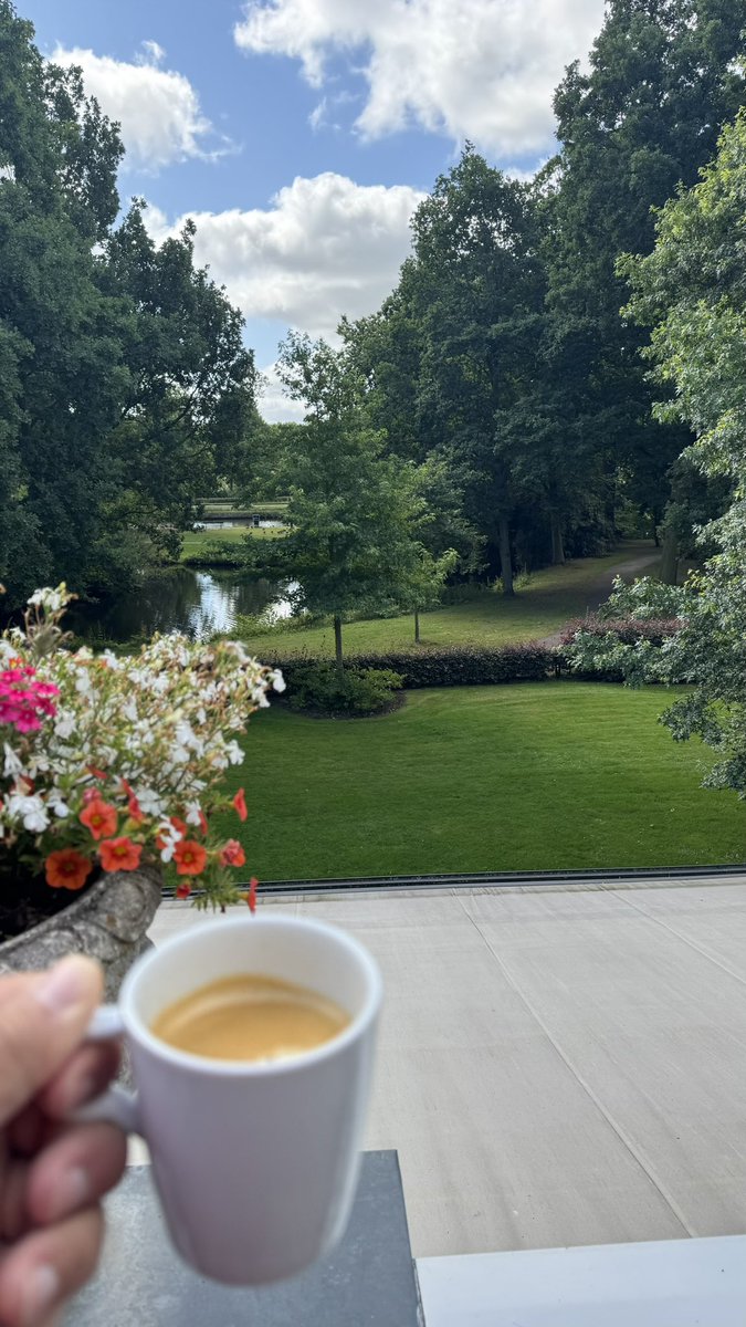 اقامتي في لاهاي قبل ايام برعاية <a href="/offtoapp/">OFFTO اوفتو</a>