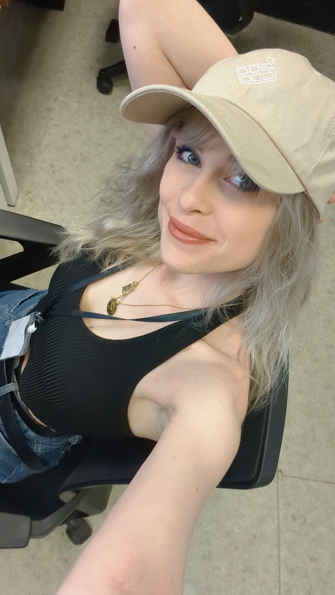 💪🏻On arrive en live très bientôt pour le jour 2 de <a href="/LeStreamGenial/">Le Stream Génial</a> ! #UNICEF

twitch.tv/KAOsvmd