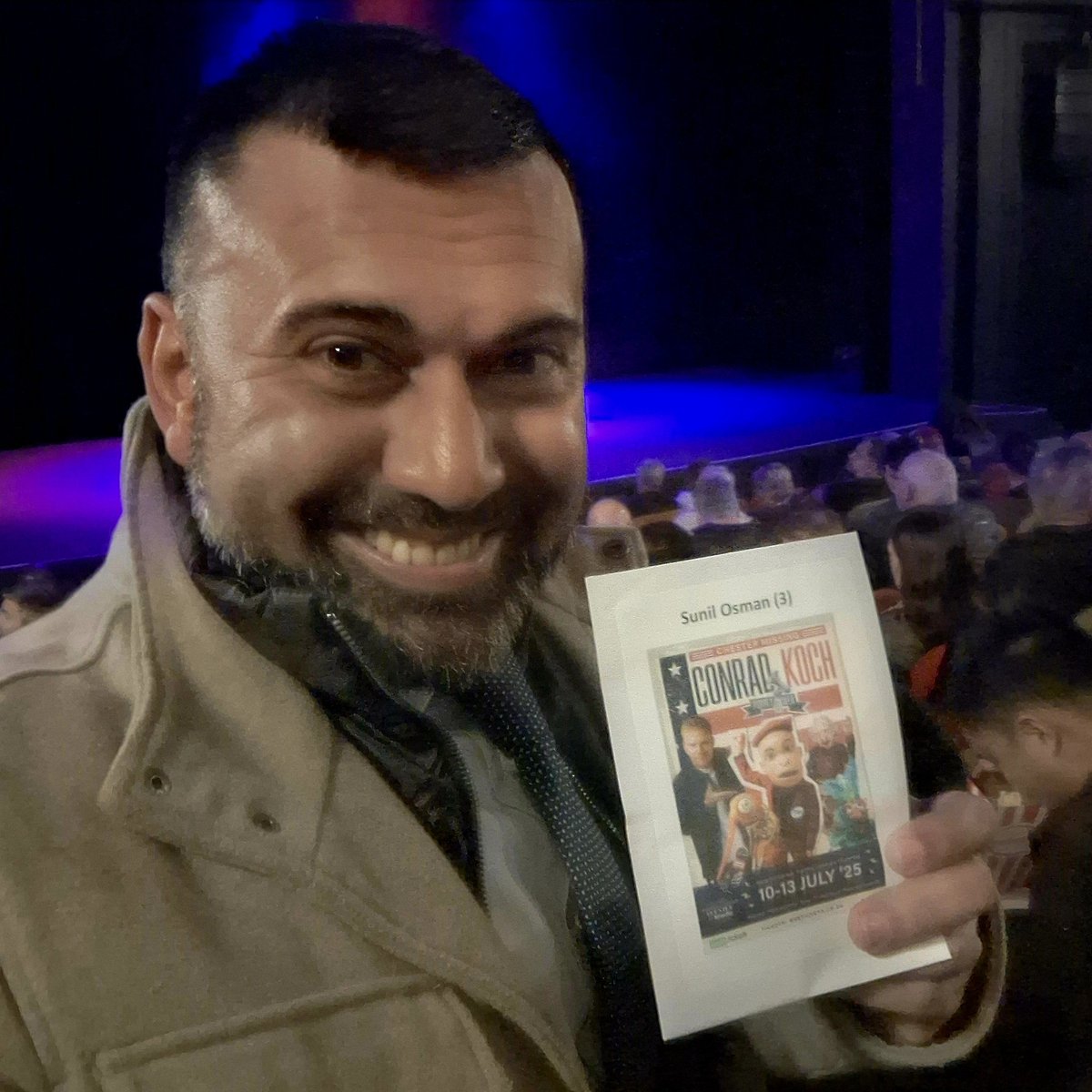 SunilOsman's tweet image. I saw Puppet Power at @MONTECASINOZA and WOW — @conradkoch &amp;amp; #ChesterMissing are untouchable.

Smart. Satirical. Stupidly funny.

Catch them as they tour SA! 

conradkoch.co.za

#PuppetPower #SunilOsman #SACulture #ComedyNight #LiveLaughPuppet