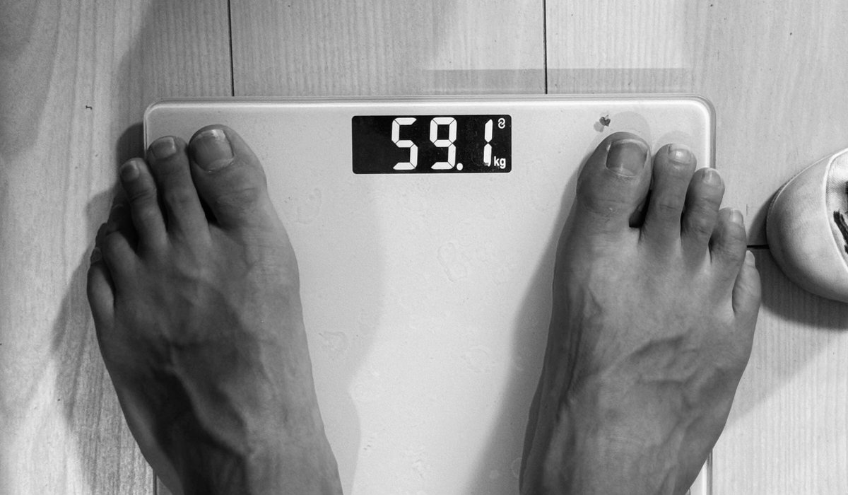 サブ3をしたとき→51kg台
合宿で暴飲暴食した今→画像

再来週、富士山から転げ落ちるんちゃうか？？