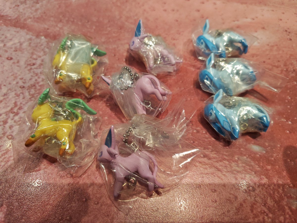 a3otorihikimk's tweet image. ポケットモンスター つまんでつなげて マスコット13
ガチャ 交換
譲】 エーフィ グレイシア リーフィア
求】 ブラッキー
出先のためID付きのお写真はDMにて
なるべくまとめての交換優先
検索からでもお気軽にお声掛けください!