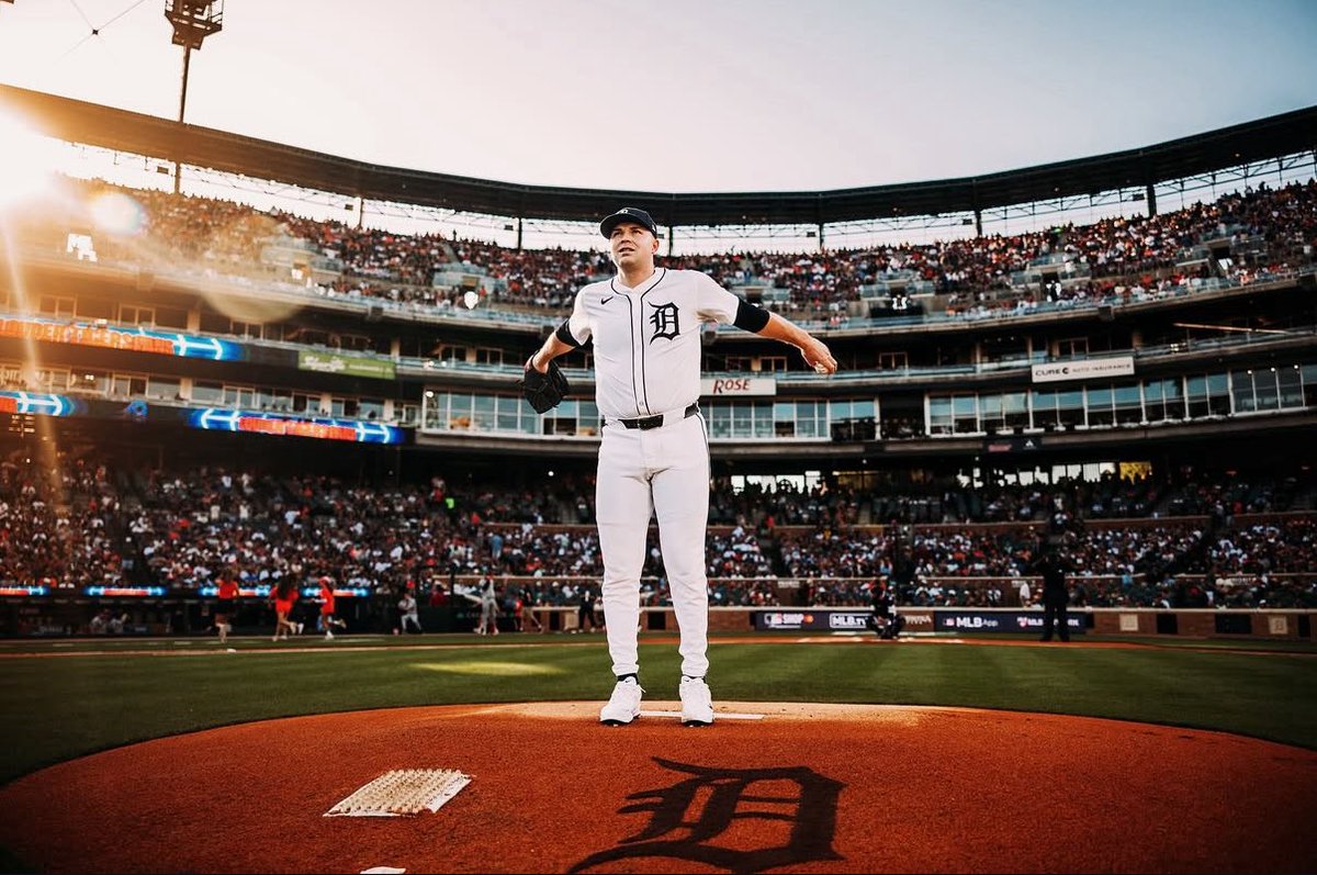 tonydombrowski's tweet image. Happy Tarik Skubal bump day to all who celebrate! 馃悈馃敟
#RepDetroit聽聽
馃摳: @tigers