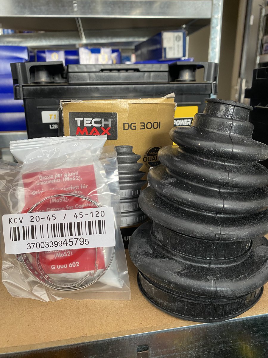 diaotech's tweet photo. 🛠 Soufflets universels TECH MAX – Qualité premium, montage facile, made in France 🇫🇷

📦 Modèles : DG 3000 / DG 3001 / DG 4000
✅ Direction &amp; transmission
✅ Graisse, colliers et entonnoir inclus

Dispo en stock , contactez nous au 774746751
@ccbmind @hyundaisenegal https://t.co/jAXX5vVCKV