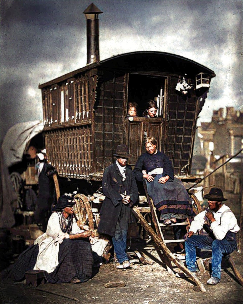 A Gypsy caravan at an encampment near Latimer Road in Notting Hill, 1877.