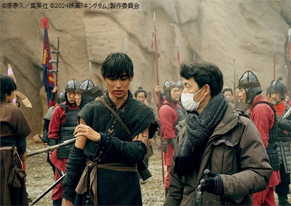 「20代は『キングダム』と信と一緒に生きてきた感覚があるので、それが終わるという寂しさと、“やってやったぞ”という達成感がある」と語る山﨑賢人さん。本作のために今までの3作があったと言っても過言ではないと山﨑さんは言っています

＃金曜ロードショー
＃キングダム　
＃大将軍の帰還