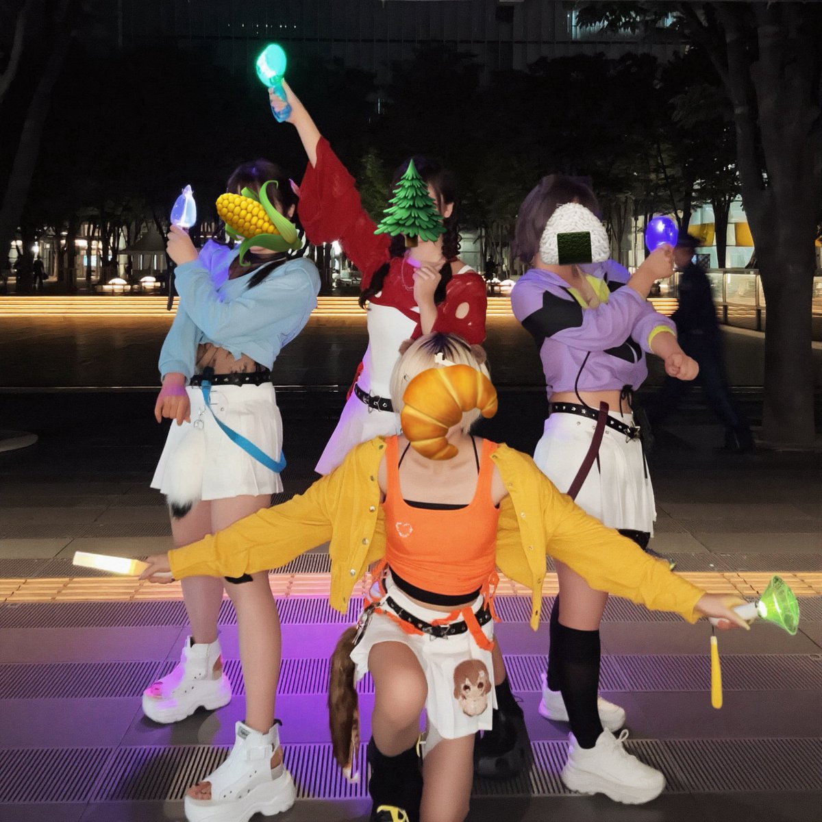 arimiyahisui's tweet image. ライブの余韻のまま、戦艦ヤマトごっこ🚢もしましたwwwwwww

#超ゲマズ2_day2
#フブちゃん見て
#みてくれころさん
#みてみて超ゲマおかゆん 
#みてみてミオしゃ