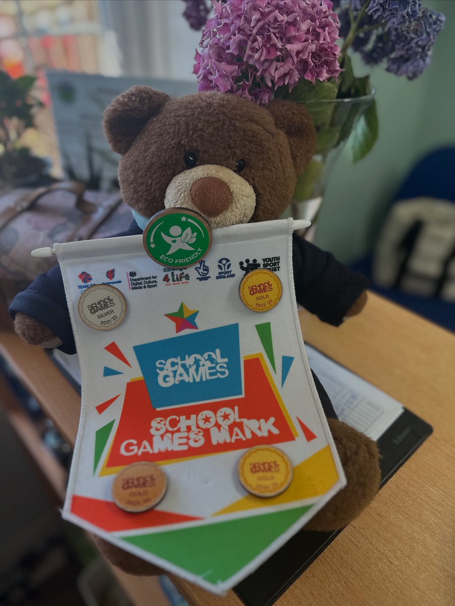 Massive congratulations to Selsted Primary who smashed their School Games Mark external validation this morning! Oakley the values bear is very pleased with their gold award! 🥇 💪 🐻 💥