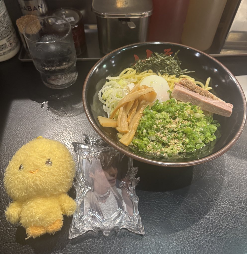 taem_chi_0718's tweet image. 250705 🐿🐥⛽️

あの日の記憶が薄れる前に

記録しておきます✍️

ほとんどテミンが話してくれていて

重複するところもあります🐥

こんな偶然一生ないと思います🫠🫠🫠

#テミン
#태민
#TAEMIN
#ミンホ
#MINHO
#민호