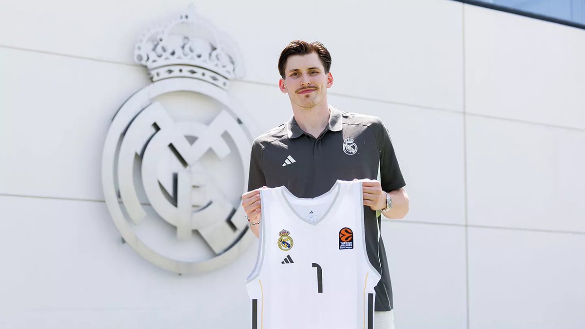 Carrusel Deportivo (@carrusel) on Twitter photo 🚨🏀 El <a href="/RMBaloncesto/">Real Madrid Basket</a> hace oficial la llegada de David Krämer
🤝⚪️ El alero, procedente de La Laguna Tenerife, firma hasta el 30 de junio de 2026
🇩🇪🏆 Se proclamó campeón del mundo con la selección de Alemania en el Mundial de 2023 🚨🏀 El <a href="/RMBaloncesto/">Real Madrid Basket</a> hace oficial la llegada de David Krämer
🤝⚪️ El alero, procedente de La Laguna Tenerife, firma hasta el 30 de junio de 2026
🇩🇪🏆 Se proclamó campeón del mundo con la selección de Alemania en el Mundial de 2023