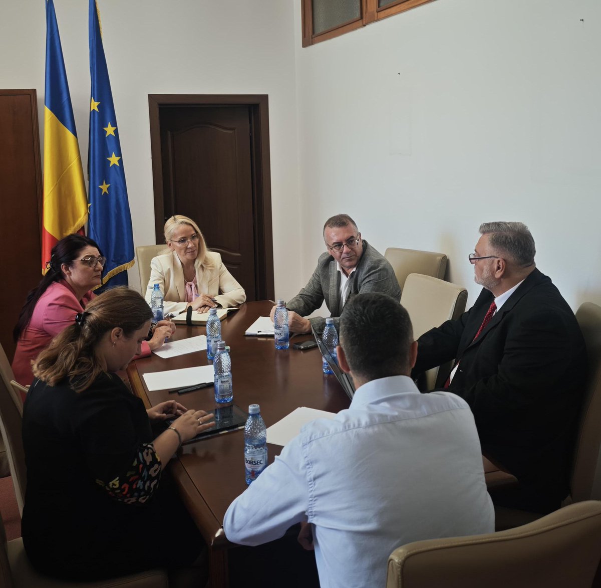 IRBruynseels's tweet image. Inițiativa Națională Anti-Drog (INAD) va produce rezultate!
Am avut prima întâlnire a Grupului Legislativ din cadrul inițiativei lansate acum două săptămâni.
Ne-am reunit, fizic și online, pentru a lucra pe soluții legislative concrete care să ajute la prevenirea consumului de…