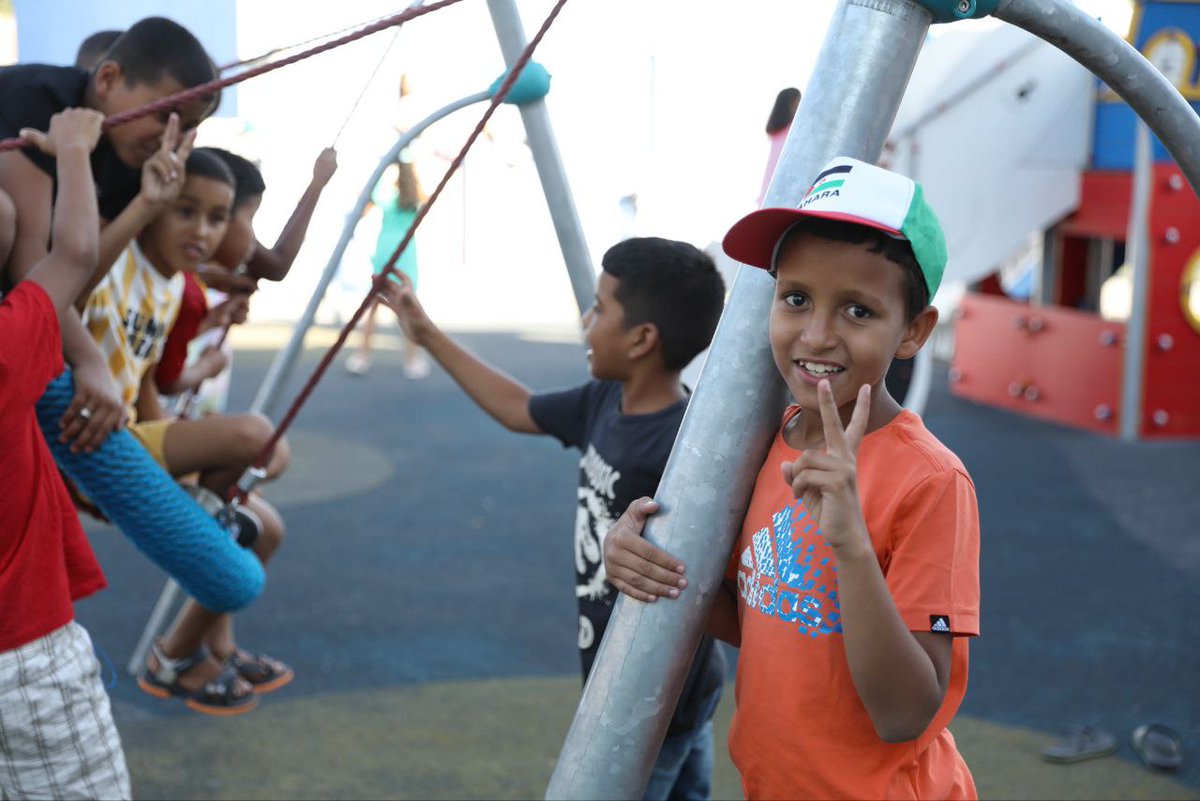 Aída Castillejo (@aidacast) on Twitter photo 🌞🇪🇭 Damos la bienvenida a los 19 niños y niñas saharauis que pasarán el verano en Rivas gracias a #VacacionesEnPaz. Somos una ciudad solidaria, siempre del lado del pueblo saharaui.
Gracias a <a href="/Rivas_Sahel/">Rivas-Sahel</a> y a las familias acogedoras por este abrazo lleno de justicia y ternura. 🌞🇪🇭 Damos la bienvenida a los 19 niños y niñas saharauis que pasarán el verano en Rivas gracias a #VacacionesEnPaz. Somos una ciudad solidaria, siempre del lado del pueblo saharaui.
Gracias a <a href="/Rivas_Sahel/">Rivas-Sahel</a> y a las familias acogedoras por este abrazo lleno de justicia y ternura.