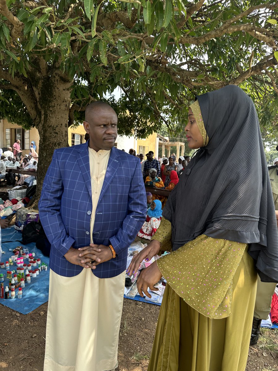 Hon Dr Balaam Barugahara Ateenyi. (@balaamateenyidr) on Twitter photo Been honored this afternoon to join Minister Hon. Mary Mugasa Akiiki , Hon Asinansi Nyakato and other leaders at the consecration of the Bunyoro Muslim district Kadhi sheik Akiiki Rajab Mugenyi .
<a href="/gracemarymugasa/">Grace Mary Mugasa</a>
<a href="/HonNyakato/">Hon Nyakato Asinansi</a> Been honored this afternoon to join Minister Hon. Mary Mugasa Akiiki , Hon Asinansi Nyakato and other leaders at the consecration of the Bunyoro Muslim district Kadhi sheik Akiiki Rajab Mugenyi .
<a href="/gracemarymugasa/">Grace Mary Mugasa</a>
<a href="/HonNyakato/">Hon Nyakato Asinansi</a>