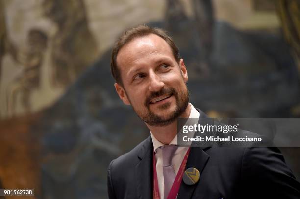 Crown Prince Haakon was born in Oslo #OTD in 1973. He is the only son of King Harald and Queen Sonja of Norway 🇳🇴