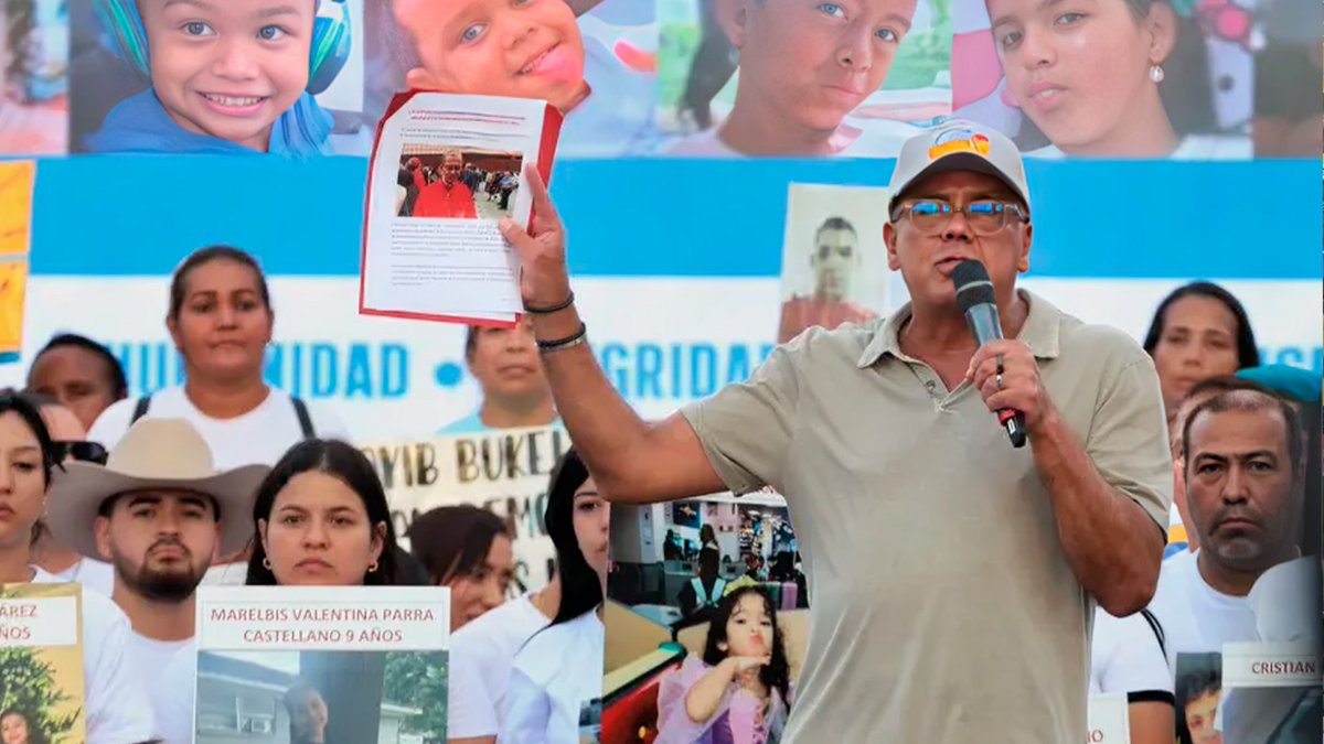 El presidente de la Asamblea Nacional (AN), Jorge Rodríguez, acompañó este jueves a las madres de los 31 niños secuestrados por el gobierno de Estados Unidos (EEUU), a quien le pidió devolver a su país natal a todos los infantes, «¡devuélvanlos son nuestros, son de Venezuela!».