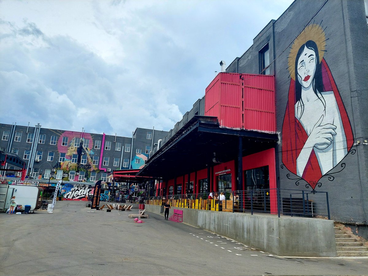 Hi guys! I'm offline from July 3rd to 26th. I've flown to a warm place. See you at the end of the month 😎✌️