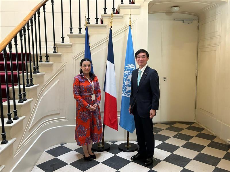 Honoured to meet H.E. Ms <a href="/CelineJurgensen/">Celine Jurgensen</a>, Permanent Representative of #France to the UN in Geneva. We deeply value France’s support to the UPU, as one of our biggest donors and chair of the POC. We discussed key topics of the upcoming #UPUCongress and UPU’s climate activities.