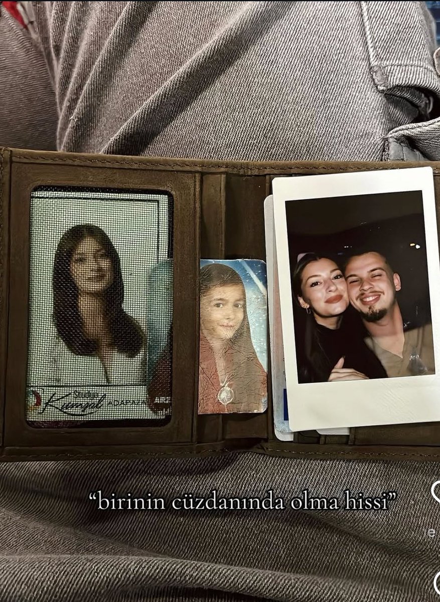 Cüzdana fotoğraf koymak bana hala çok romantik geliyor