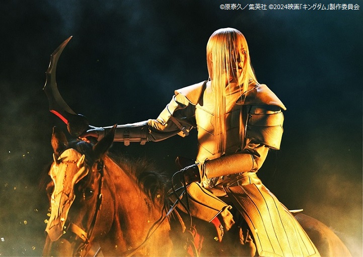 秦国への深い怨念を背負った趙将・万極(まんごく)役の山田裕貴さんは