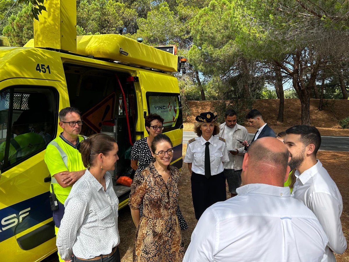 Ce matin, <a href="/auroreberge/">Aurore Bergé</a>, ministre de l'Égalité entre les Femmes et les Hommes &amp; de la Lutte contre les discriminations, était présente sur l'aire du village Catalan, sur l'<a href="/A9Trafic/">Autoroute A9</a>. Elle a échangé avec nos équipes sur les heurts de fourgon, le corridor de sécurité et #StopMégots.