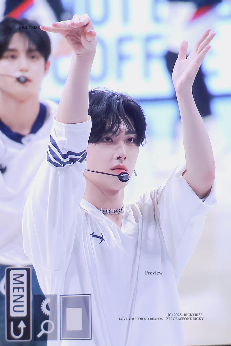 RICKYRISE_520's tweet image. 250711 pre
ball don't lie
#๋ฆฌํค #RICKY #ๆฒๆณ้ #ShenQuanrui #ใชใใญใผ #ZEROBASEONE #ZB1