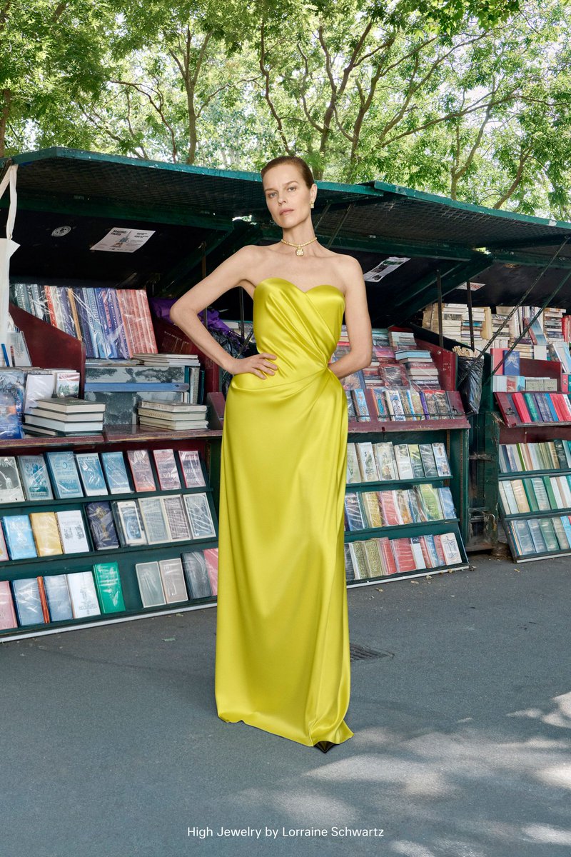 izzah_vl's tweet photo. 9. last but not the least, the resurgence of acidic chartreuse-like hues, as seen at ronald van der kemp, maison margiela, georges chakra and balenciaga. https://t.co/tb3cF1LP7l