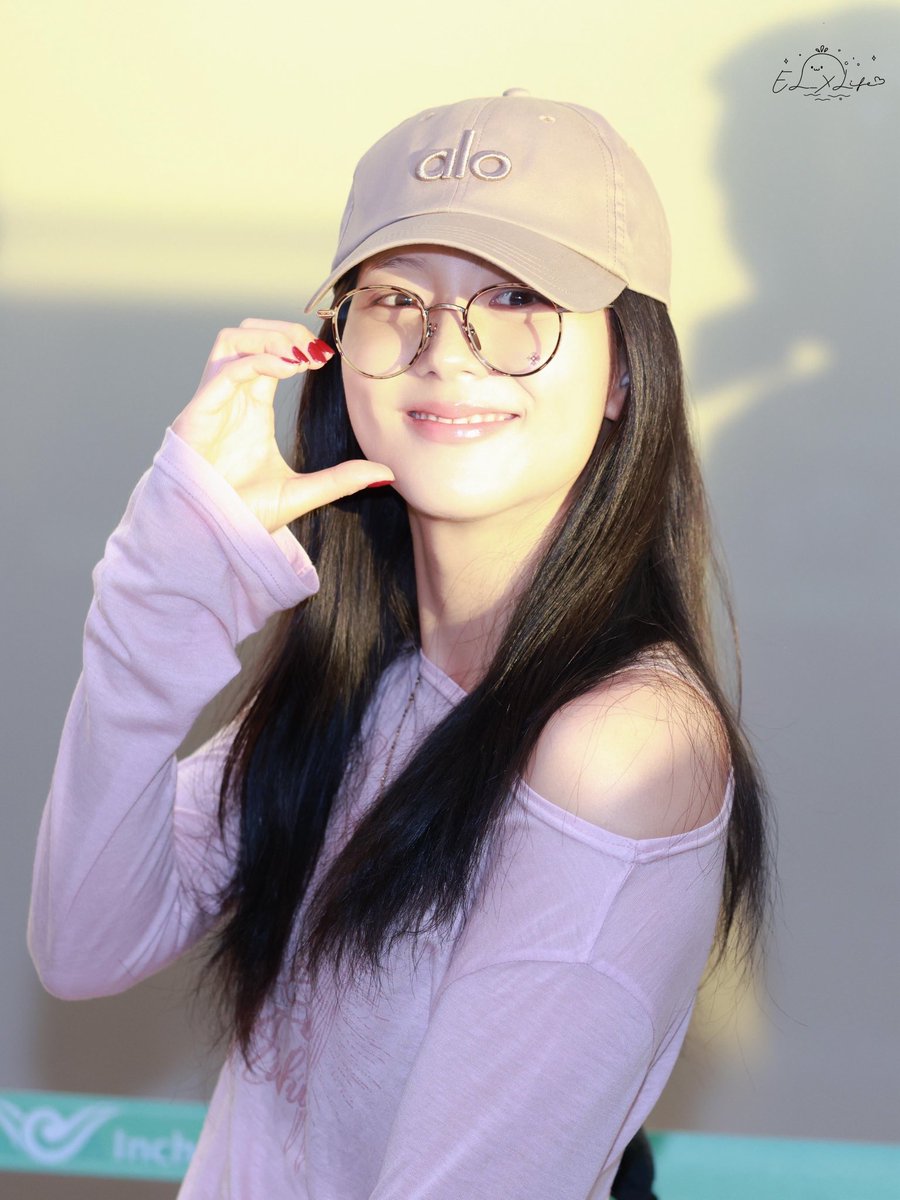 250711 💕

#BLACKPINK #JISOO #블랙핑크 #지수 
 <a href="/officialBLISSOO/">BLISSOO</a>