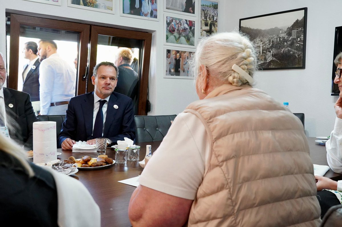 Prior to the Srebrenica commemoration I met with the ‘Mothers of Srebrenica’. They are still fighting for justice for their loved ones and family members on a daily basis. The Netherlands continues to support their cause to keep the memory of the 8,372 victims alive.