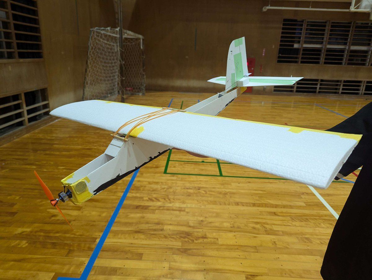 RyudaiRobot's tweet image. 練習機完成！！
初フライト無事終了！？
#ひこロボ